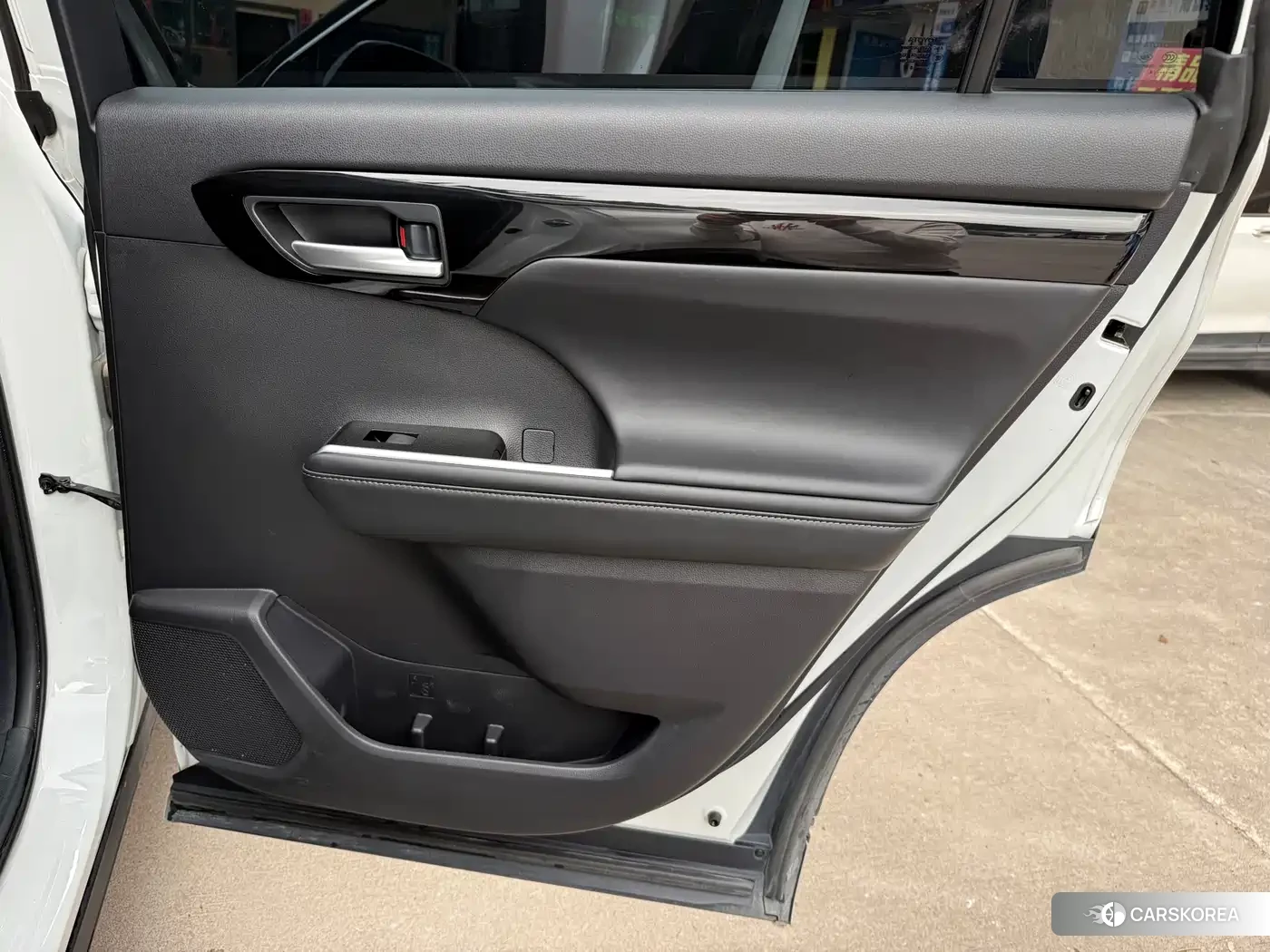 Toyota Highlander 2024 Белый из Китая, фото 5