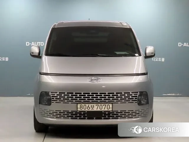 Hyundai Staria 2022 Серебристо-серый из Кореи, фото 5