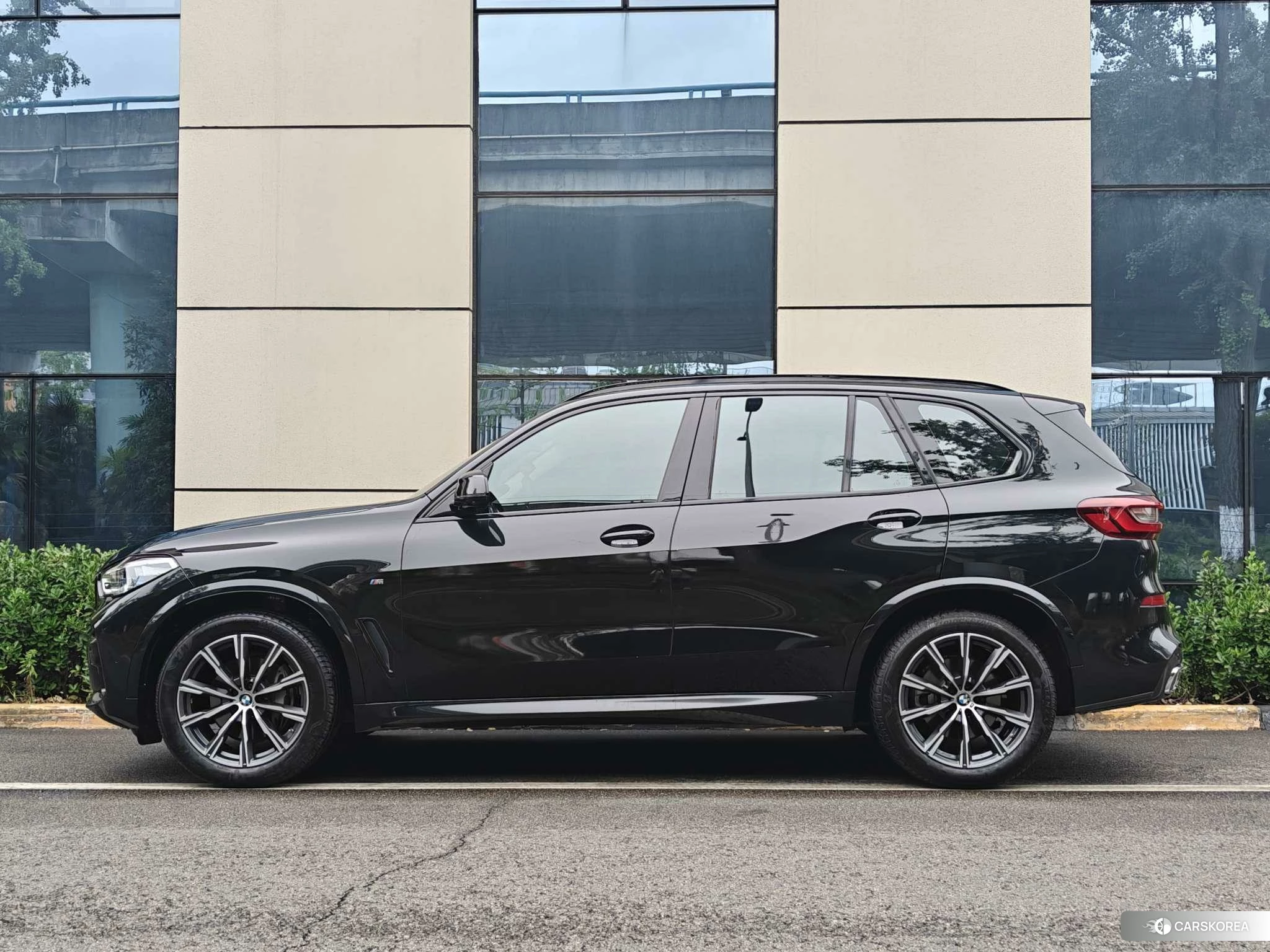 BMW X5 (imported) 2021 Черный из Китая, фото 5