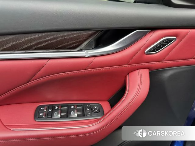 Maserati Levante 2021 Синий из Китая, фото 5