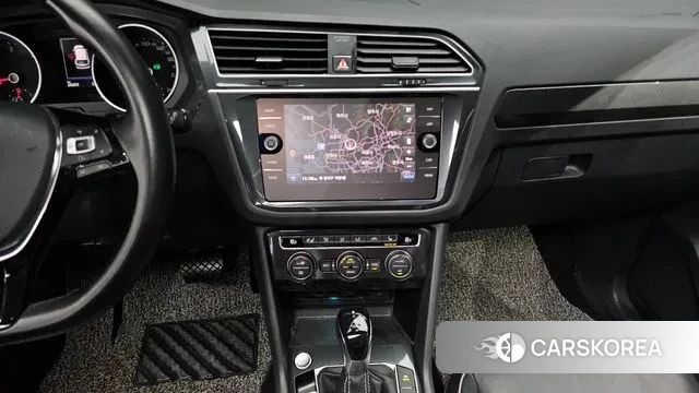 Volkswagen Tiguan second Generation 2018 Серый из Кореи, фото 5