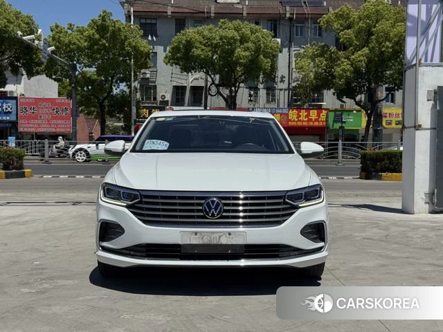 Volkswagen Lavida 2023 Белый из Китая, фото 5