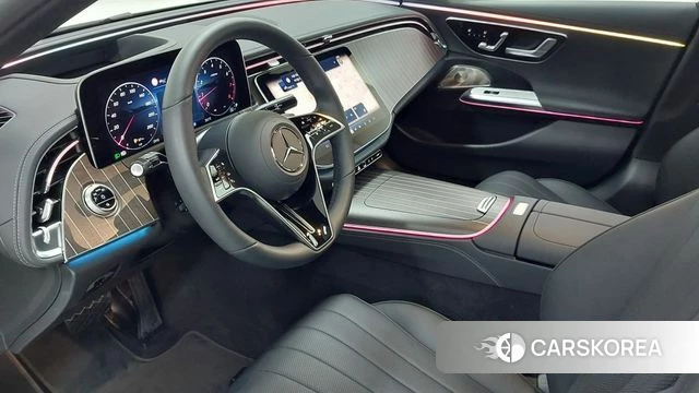 Mercedes-Benz E-Class W214 2025 Белый из Кореи, фото 5