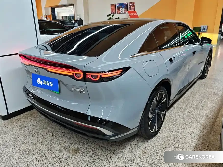 Mazda EZ-6 2024 Silver/gray из Китая, фото 5
