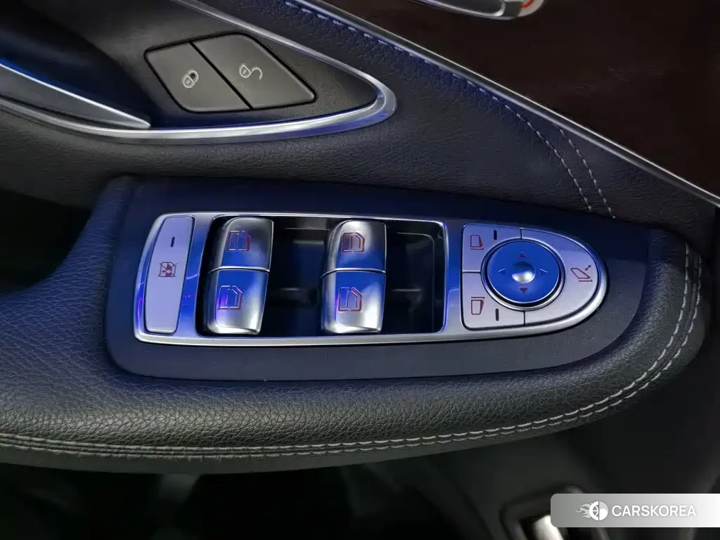 Mercedes-Benz GLC 2020 Черный из Китая, фото 5