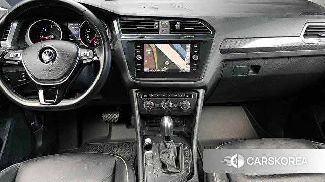 Volkswagen Tiguan second Generation 2020 Серый из Кореи, фото 5