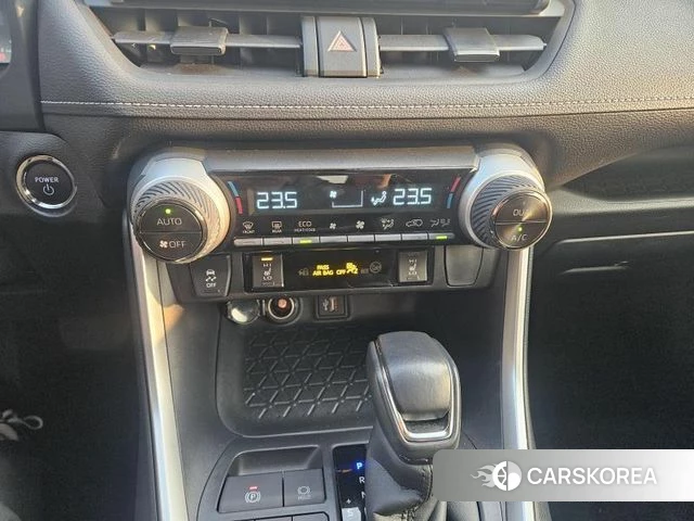 Toyota RAV4 5th Generation 2024 Белый из Кореи, фото 5