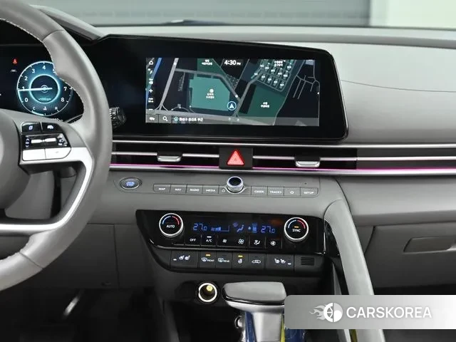 Hyundai The New Avante (CN7) 2023 Белый из Кореи, фото 5