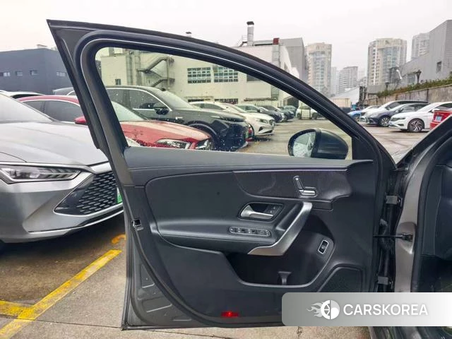 Mercedes-Benz Class A 2023 Темно-серый из Китая, фото 5