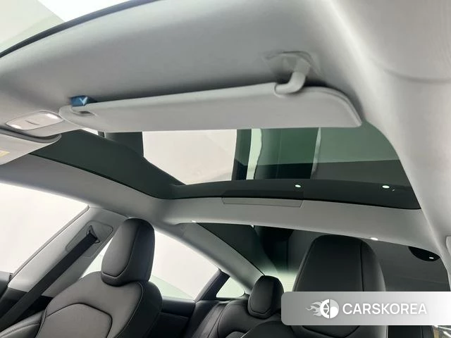 Tesla Model 3 2026 Белый из Китая, фото 5