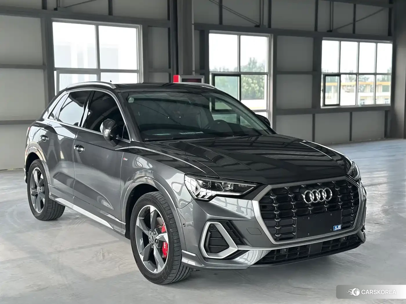 Audi Q3 2022 Silver/gray из Китая, фото 5