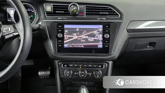 Volkswagen Tiguan second Generation 2020 Белый из Кореи, фото 5