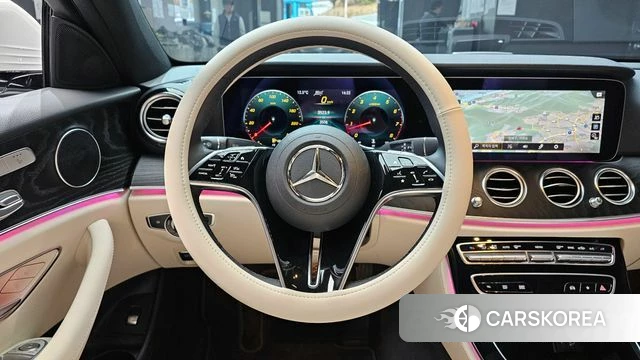 Mercedes-Benz E-Class W213 2023 Белый из Кореи, фото 5