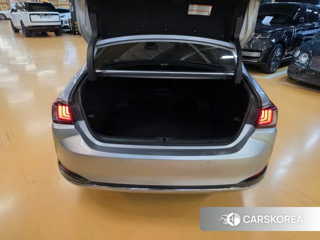 Lexus ES300h 7th generation 2021 Серебряный из Кореи, фото 5