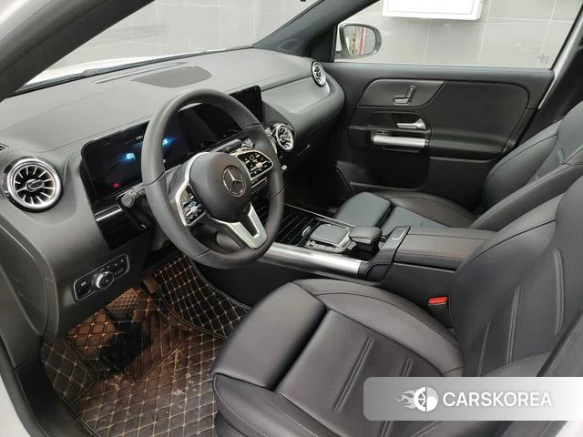 Mercedes-Benz GLA 2023 Белый из Китая, фото 5
