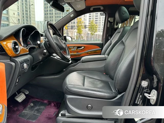 Mercedes-Benz V-class id 4212648 из Китая 5