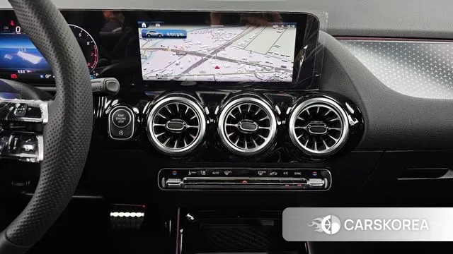 Mercedes-Benz GLA - Class H247 2025 Черный из Кореи, фото 5