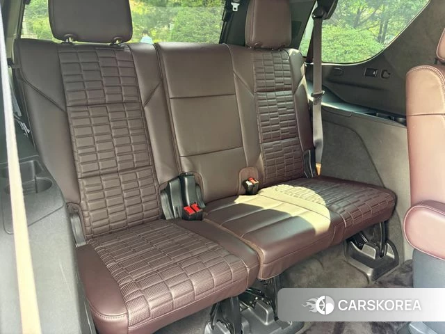 Cadillac Escalade 5th Generation 2022 Белый из Кореи, фото 5