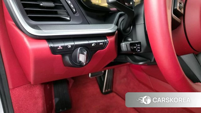Porsche 911(992) 2023 Белый из Кореи, фото 5