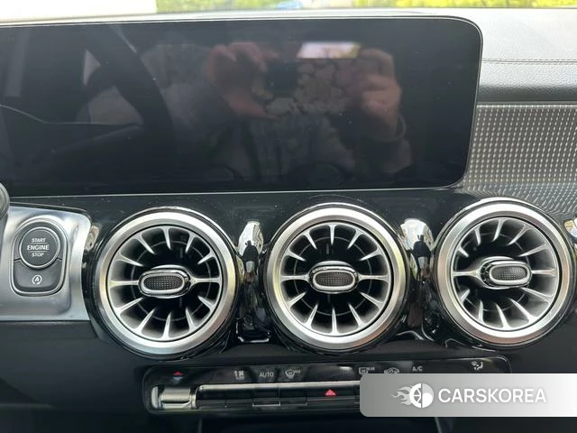 Mercedes-Benz GLB 2022 Белый из Китая, фото 5