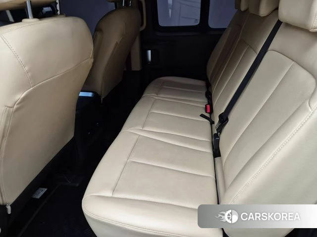 Hyundai Staria 2021 Белый из Кореи, фото 5