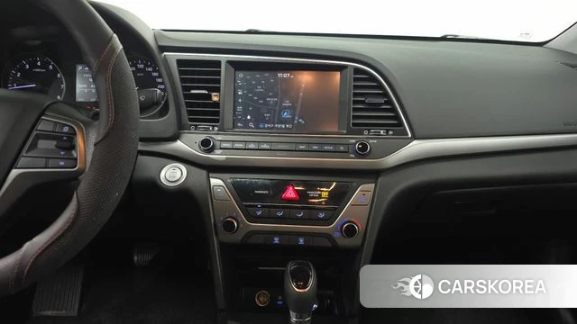 Hyundai Avante AD 2018 Белый из Кореи, фото 5