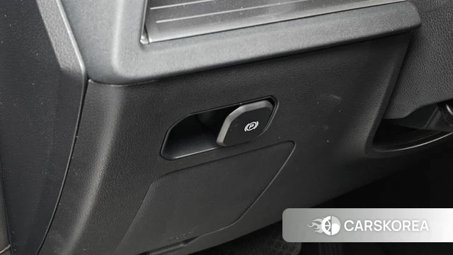 Ssangyong Torres 2022 Темно-зеленый из Кореи, фото 5