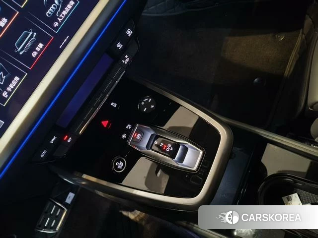 Audi Q4 e-tron 2025 Синий из Китая, фото 5