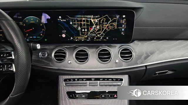 Mercedes-Benz E-Class W213 2021 Белый из Кореи, фото 5