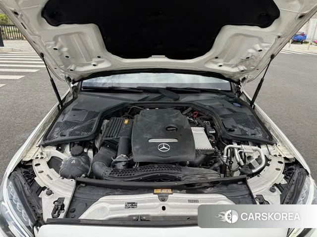 Mercedes-Benz Class C 2018 Белый из Китая, фото 5