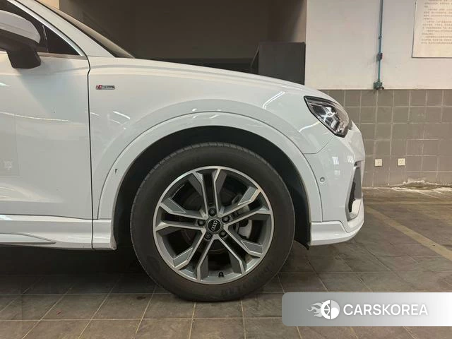 Audi Q3 2023 Белый из Китая, фото 5