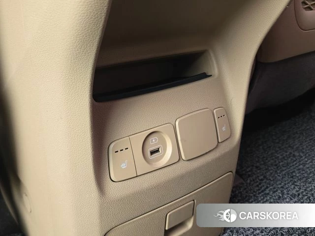 Kia The New Carnival 2018 Белый из Кореи, фото 5