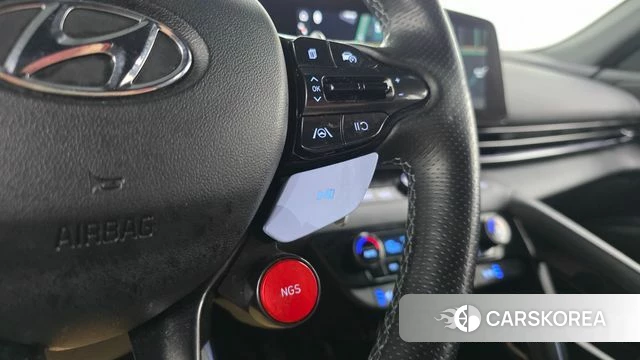 Hyundai Avante (CN7) 2021 Серебристо-серый из Кореи, фото 5