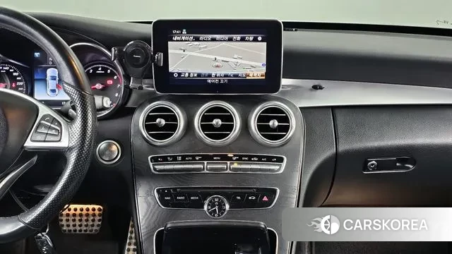 Mercedes-Benz C-Class W205 2018 Белый из Кореи, фото 5