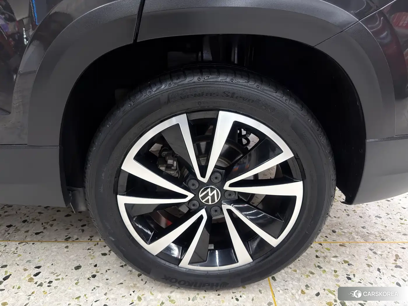 Volkswagen Tharu 2023 Silver/gray из Китая, фото 5