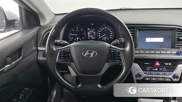 Hyundai Avante AD 2018 Серебристо-серый из Кореи, фото 5