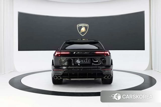 Lamborghini Urus 2023 Черный из Китая, фото 5