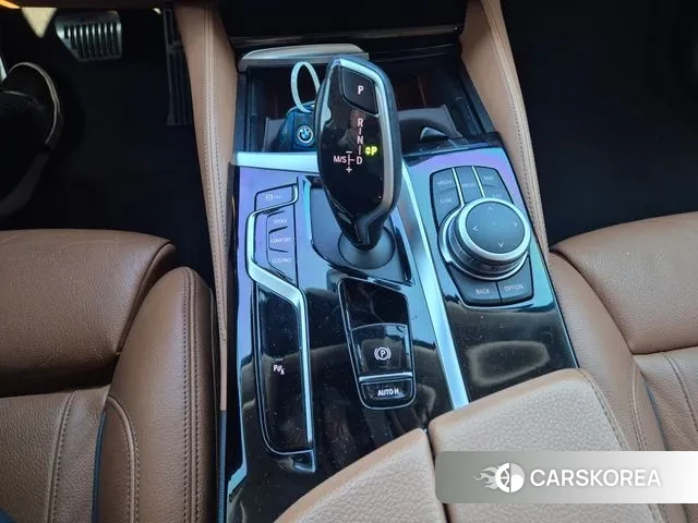 BMW 5 Series (G30) 2022 Белый из Кореи, фото 5