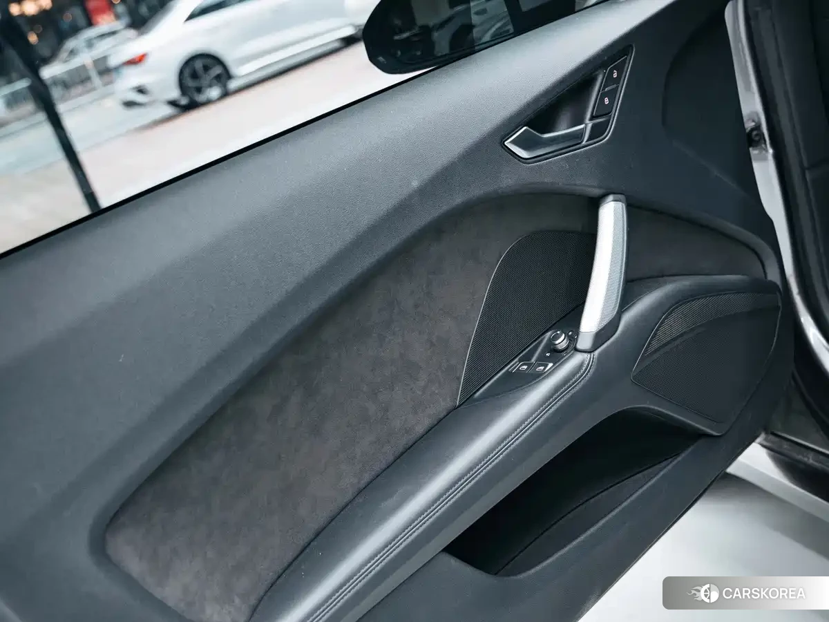Audi TT 2018 Silver/gray из Китая, фото 5