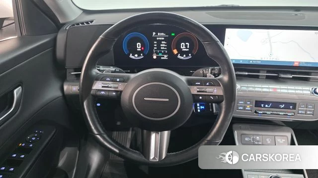 Hyundai Kona (SX2) 2023 Белый из Кореи, фото 5