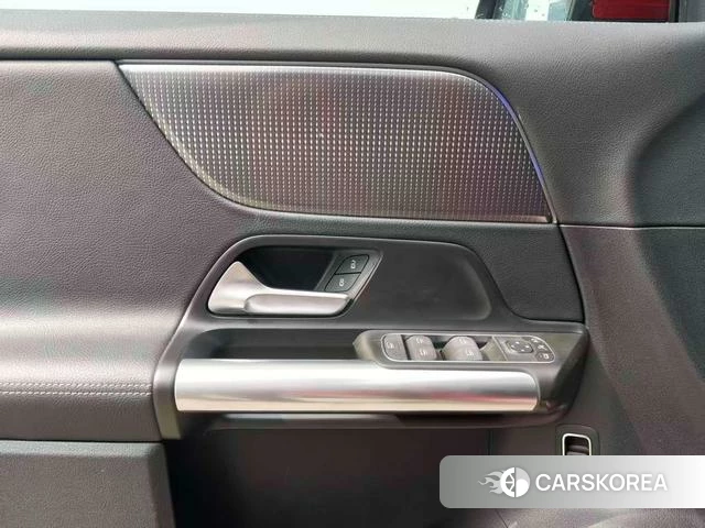 Mercedes-Benz GLA 2022 Красный из Китая, фото 5