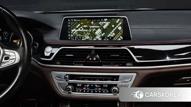 BMW 7 Series (G11) 2018 Белый из Кореи, фото 5