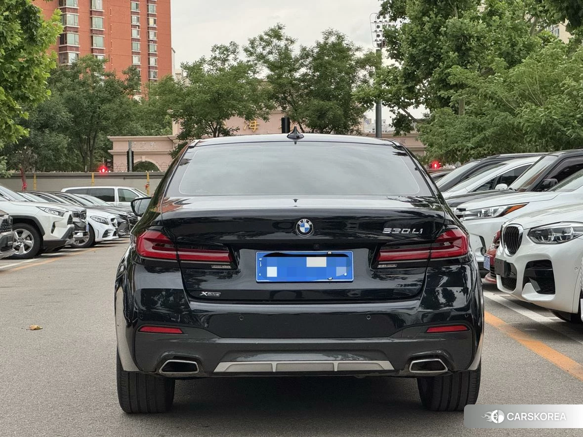BMW 5 series 2020 Черный из Китая, фото 5