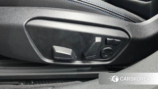 BMW 1 Series (F40) 2024 Белый из Кореи, фото 5