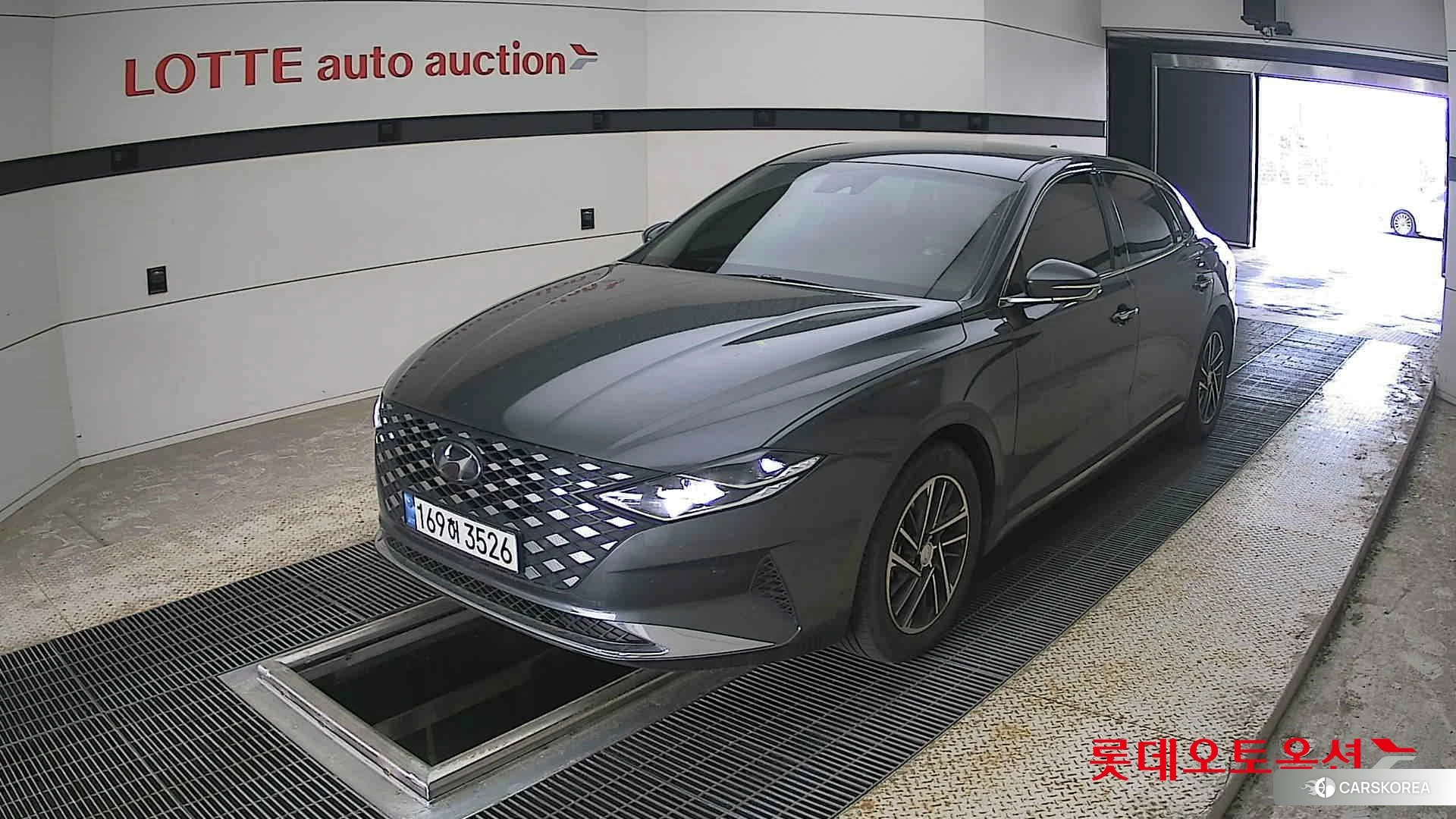 Hyundai Grandeur 2022 Nocturne Grey Metallic из Кореи, фото 5