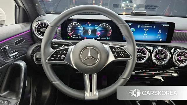 Mercedes-Benz A-Class W177 2024 Белый из Кореи, фото 5
