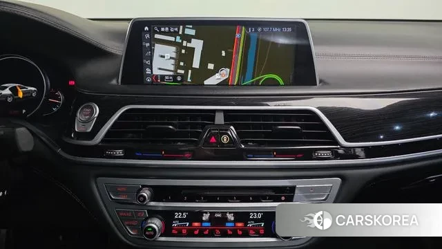 BMW 7 Series (G11) 2018 Черный из Кореи, фото 5