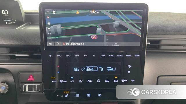 Hyundai Staria 2022 Белый из Кореи, фото 5