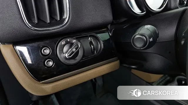 Mini Cooper Countryman 2019 Зеленый из Кореи, фото 5