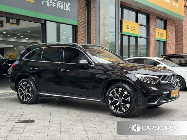 Mercedes-Benz GLC 2023 Черный из Китая, фото 5